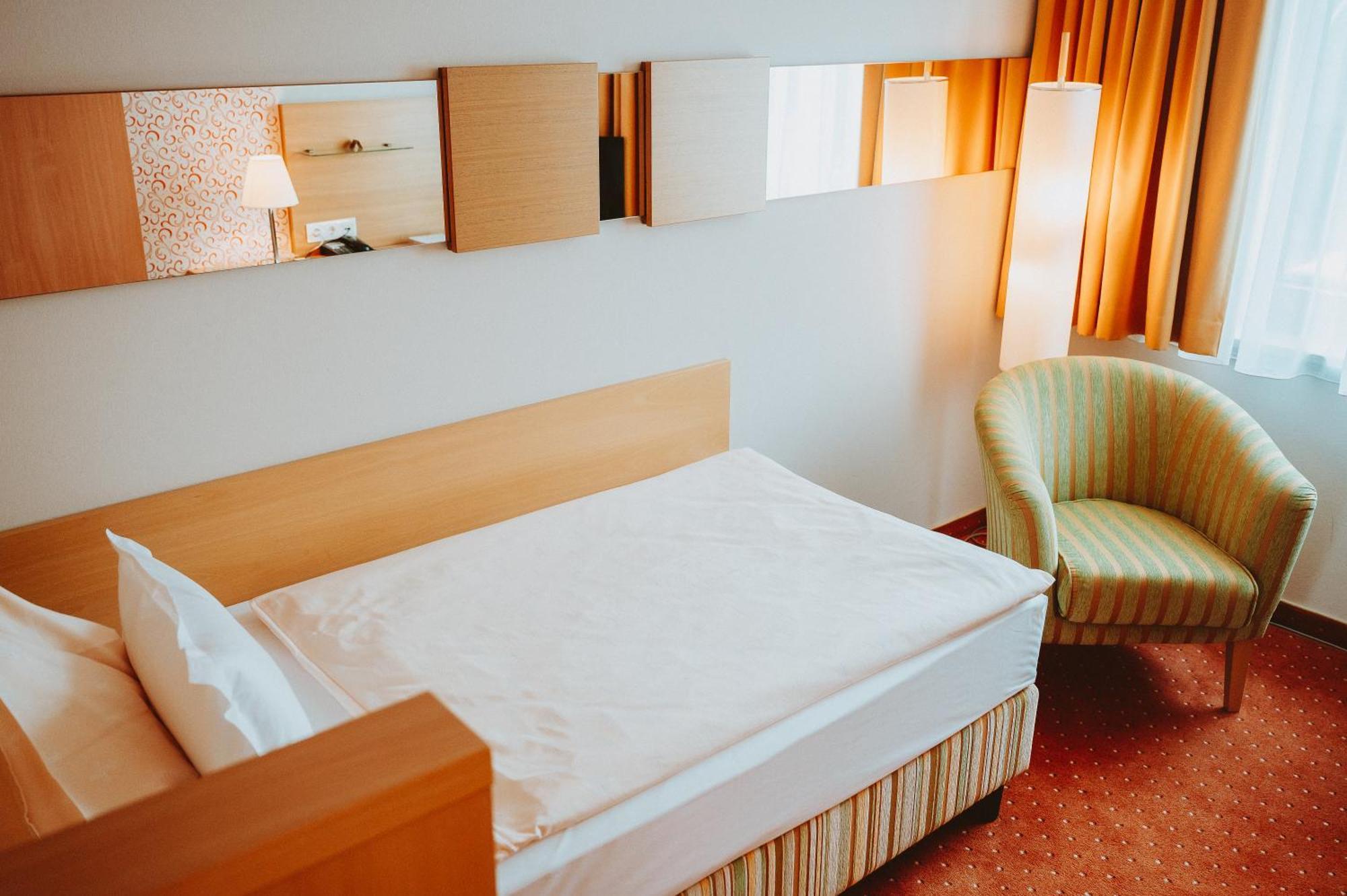 Hotel Bruecklwirt Niklasdorf Luaran gambar