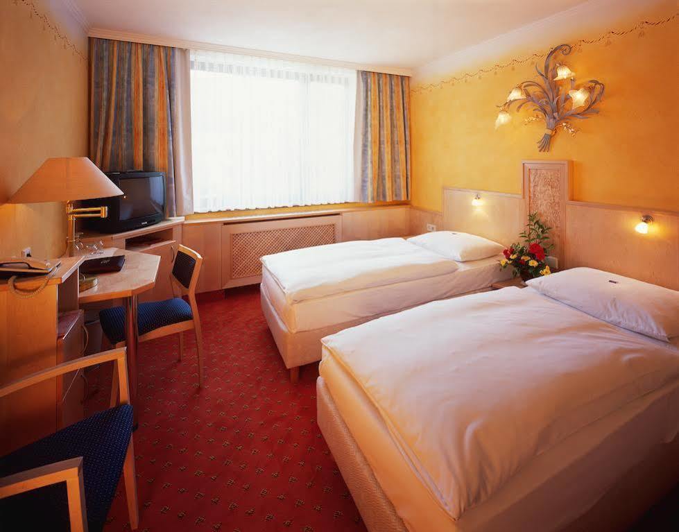 Hotel Bruecklwirt Niklasdorf Luaran gambar